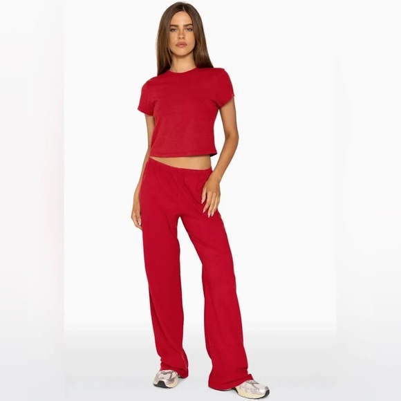 Set Active Limited Edition Linny Set in Lucky Red size medium pants and top set - Picture 1 of 13